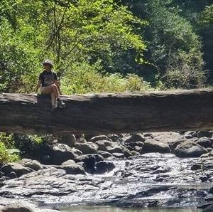 Meet your Posher, Emma